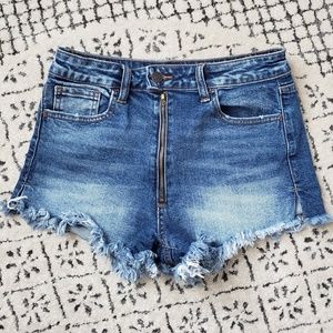 Cello front zipper high rise shorts sz Small